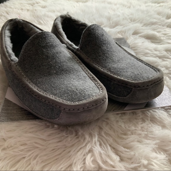 UGG Other - Men’s Uggs Ascot  Slipper Loafers Grey Wool 11